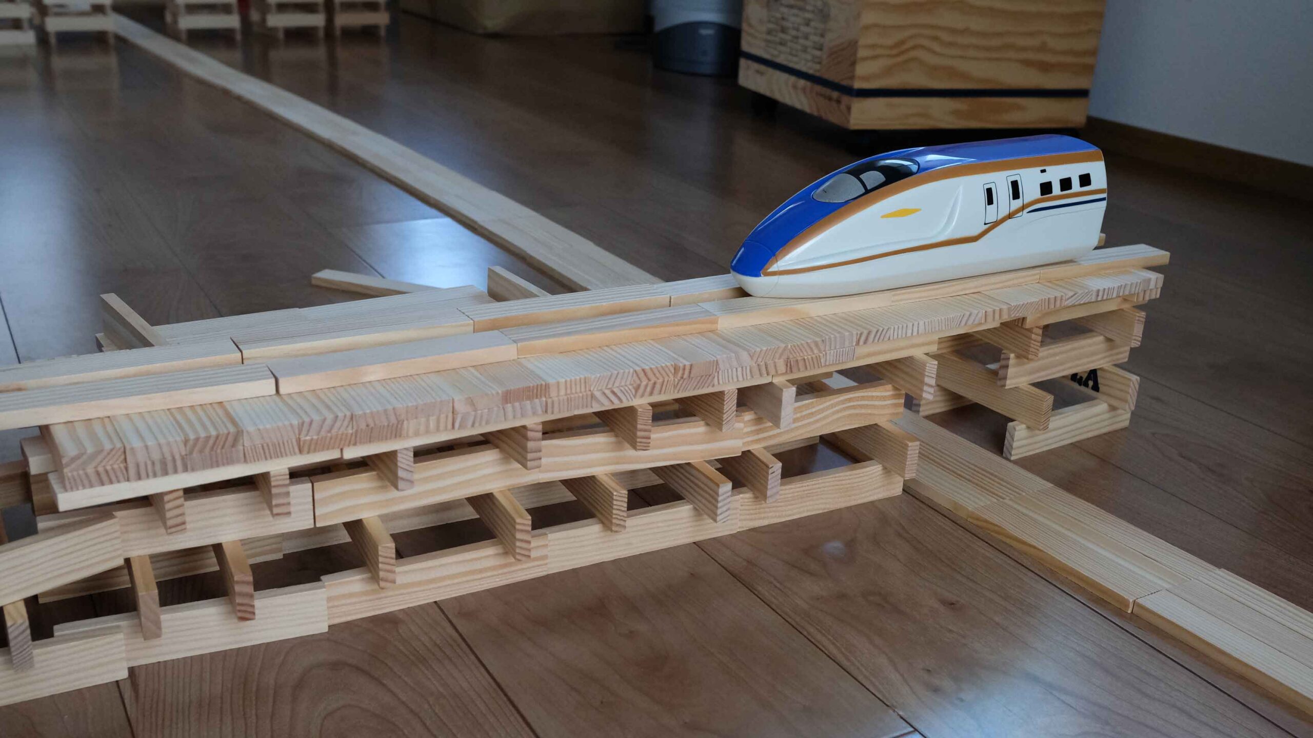 カプラで4歳が作った橋